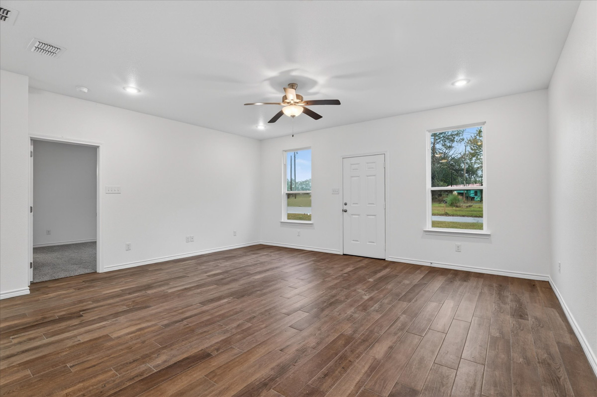 New 3 BR 2 Bath 1341 Sq Ft – Emory, TX